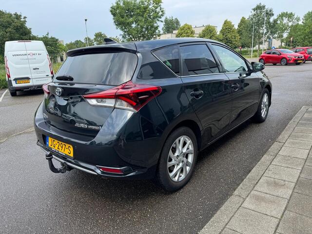 Toyota AURIS 1.8 Hybrid Lease Pro