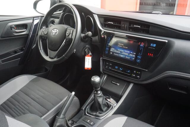 Toyota AURIS 1.2T Aspiration | Origineel NL | Camera | Cruise Control | Trekhaak | Airco |