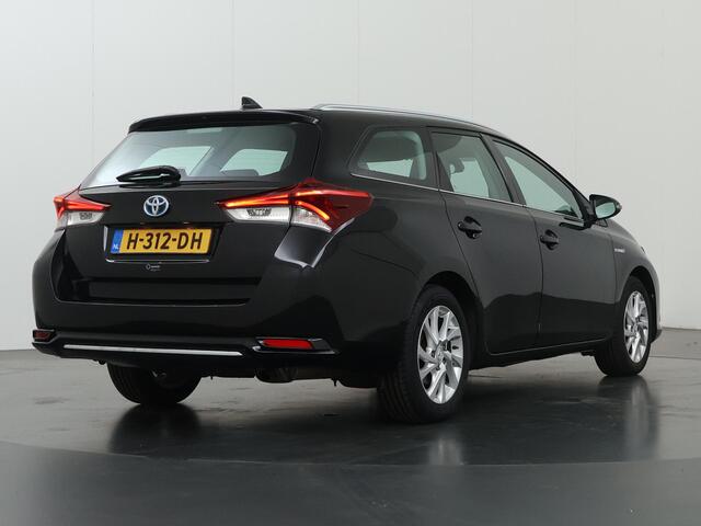 Toyota AURIS Touring Sports 1.8 Hybrid Black Edition | Navigatie | Climate Control | Stoelverwarming | Keyless Go |