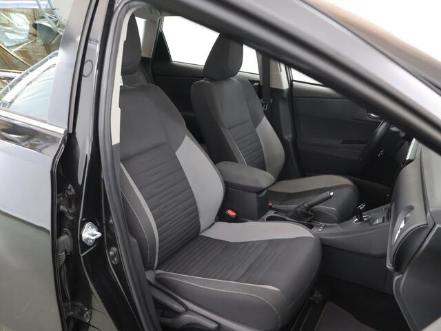 Toyota AURIS Touring Sports 1.8 Hybrid Black Edition | Navigatie | Climate Control | Stoelverwarming | Keyless Go |