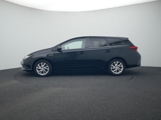 Toyota AURIS Touring Sports 1.8 Hybrid Dynamic Go | Comfortstoelen | Cruise Control | Safety Pack |