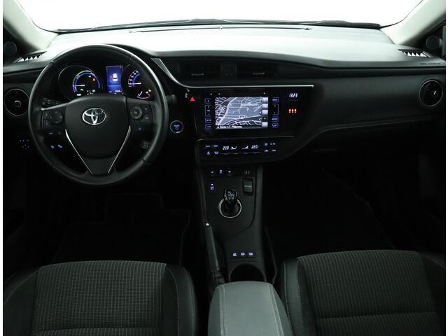 Toyota AURIS 1.8 Hybrid Executive | Navigatie | Trekhaak | Stoelverwarming |