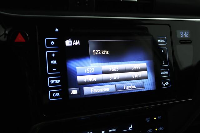 Toyota AURIS Touring Sports 1.8 Hybrid Dynamic | Navigatie | Cruise Control | Parkeercamera |