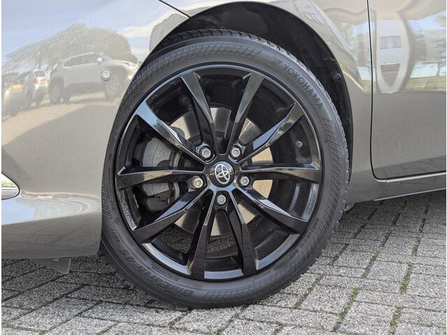 Toyota AURIS 1.8 Hybrid Executive | Half-leer | Afn. trekhaak | Stoelverw. | PDC V+A | Camera | Cruise | Climate control