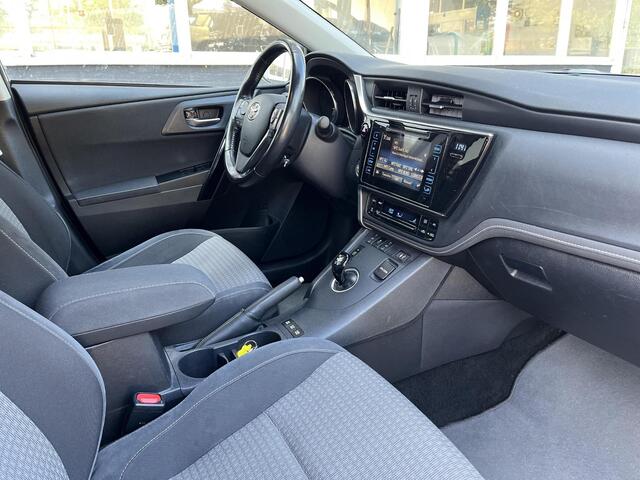 Toyota AURIS Touring Sports 1.8 Hybrid Dynamic | Stoelverwarming | Trekhaak