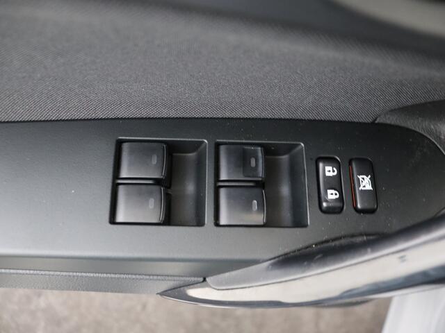 Toyota AURIS 1.8 Hybrid Energy Plus I Navigatie I Climate Control I Cruise Control I Camera I LOUWMAN Onderhouden I