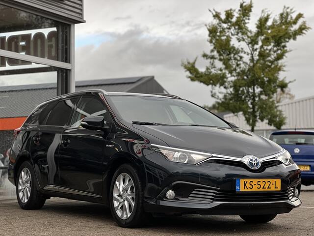 Toyota AURIS 1.8 Hybrid Trend / Camera / Pano / Navi / 2016
