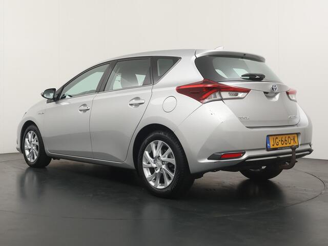 Toyota AURIS 1.8 Hybrid Aspiration - Navigatie - Trekhaak - Cruise Control
