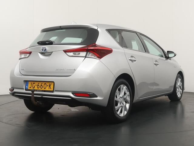 Toyota AURIS 1.8 Hybrid Aspiration - Navigatie - Trekhaak - Cruise Control
