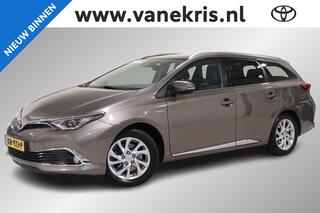 toyota-auris-touring-sports-1.8-hyb