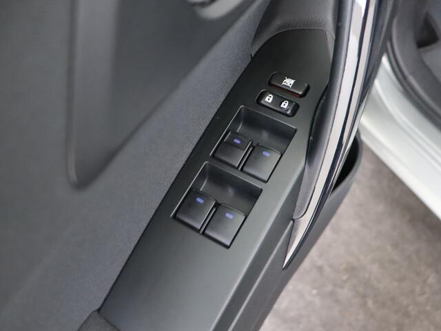 Toyota AURIS Touring Sports 1.8 Hybrid Black Edition | Dealeronderhouden auto |