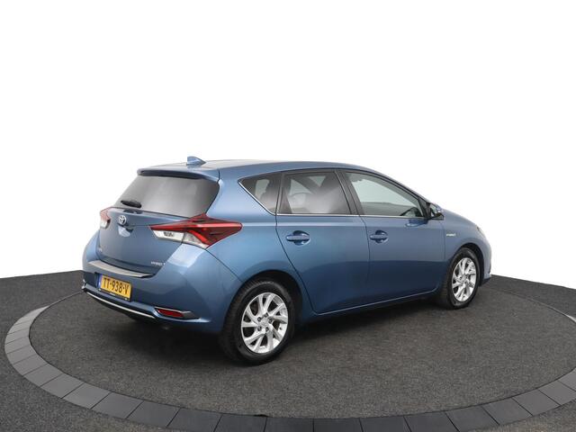 Toyota AURIS 1.8 Hybrid Dynamic | Cruise control | Parkeercamera | Keyless |