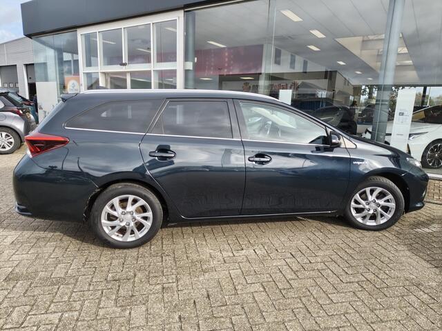 Toyota AURIS 1.8 Hybrid Aspiration | Navi | Cruise Control | El. Climate Cont