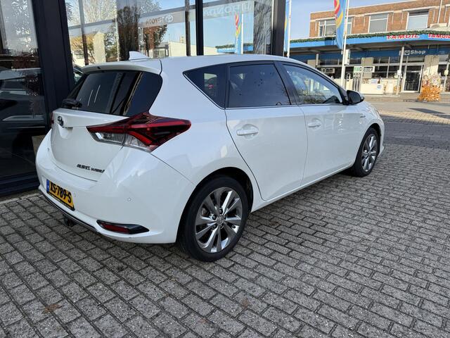 Toyota AURIS 1.8 Hybrid Lease Pro