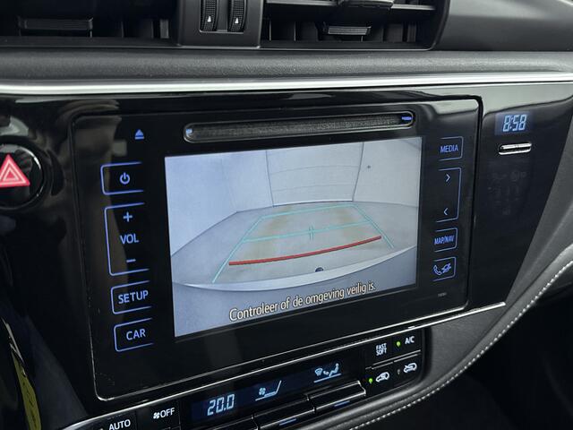 Toyota AURIS 1.2T Trend | Panoramadak | Navigatie | Trekhaak | Climate Control | Parkeercamera |