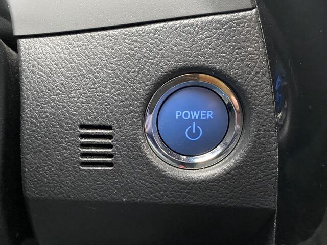 Toyota AURIS Touring Sports 1.8 Hybrid autom. Dynamic Ultimate met o.a. navigatie, lm velgen, cruise, etc.