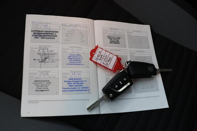 Toyota AURIS Touring Sports 1.3 Aspiration | Trekhaak | Lichtmetalen velgen | Achteruitrijcamera |