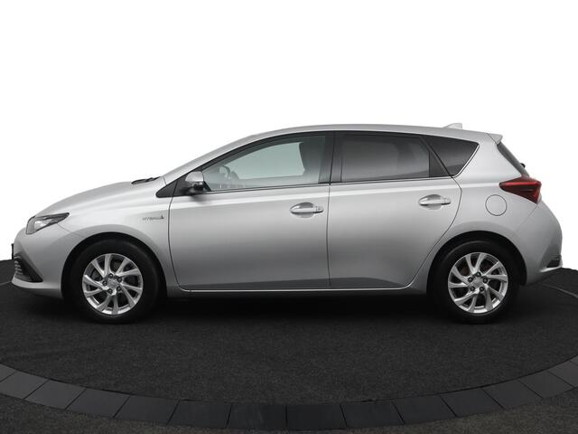 Toyota AURIS 1.8 Hybrid Energy Plus | Trekhaak | Parkeersensoren | Climate control| Keyless |