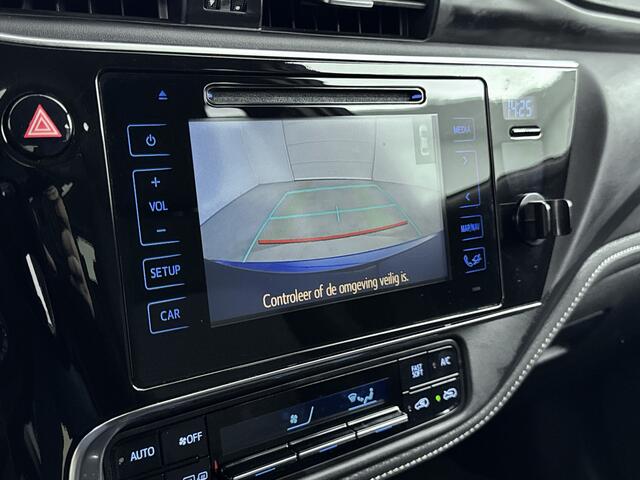 Toyota AURIS 1.8 Hybrid Dynamic Ultimate | NL-Auto | Navigatie | Parkeercamera | Stoelverwarming |