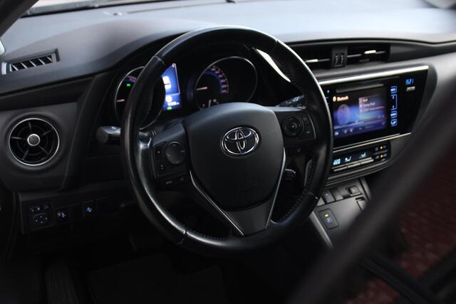 Toyota AURIS 1.8 Hybrid Energy Plus Achteruitrijcamera, Bluetooth, Navigatie, Cruise Control, Parkeersensoren