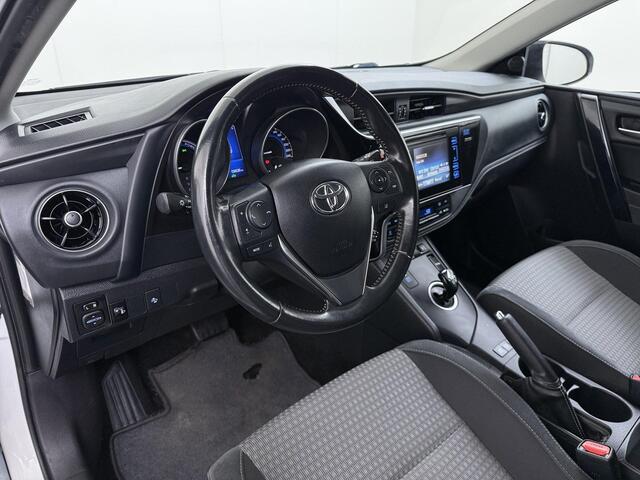 Toyota AURIS 1.8 Hybrid Executive Go