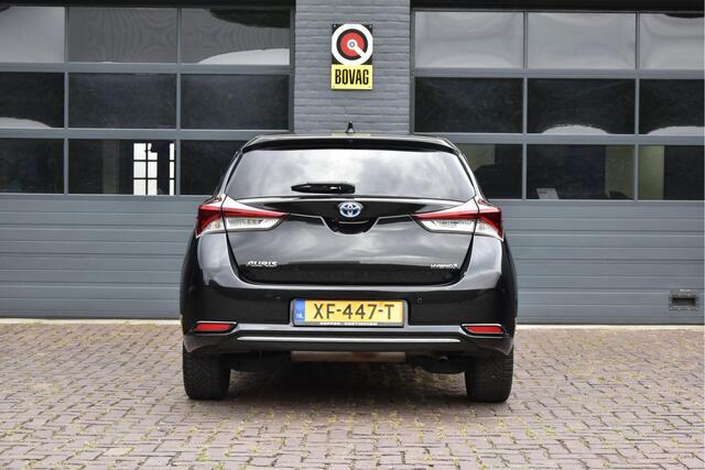 Toyota AURIS 1.8 Hybrid Dynamic Ultimate