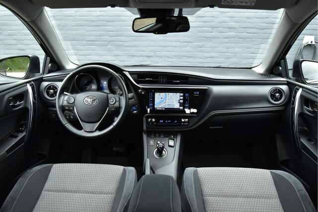 Toyota AURIS 1.8 Hybrid Dynamic Ultimate