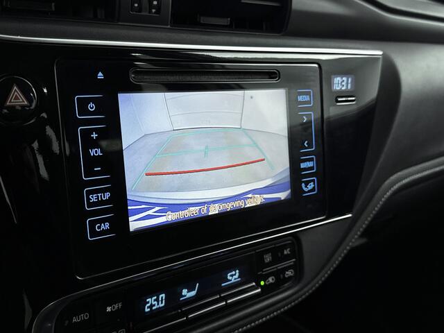 Toyota AURIS 1.8 Hybrid Dynamic | Parkeercamera | Climate Control | Cruise Control |