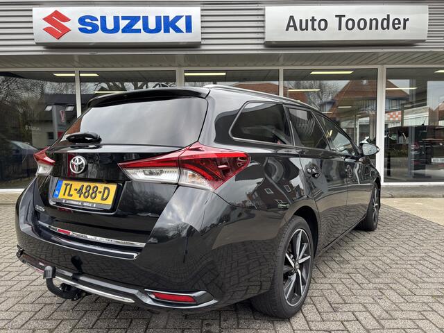 Toyota AURIS Touring Sports 1.2T Dynamic