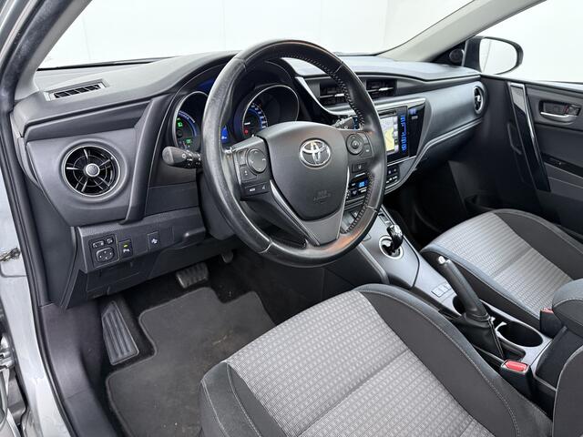 Toyota AURIS 1.8I Hybrid AUT. Panodak Trekhaak Navi LED Ecc Camera Cruise Control Pdc Lmv 17" Lane Assist Privacy Glas Isofix Bluetooth DAB Led Regen-Lichtsensor Keyless Dealeronderhouden
