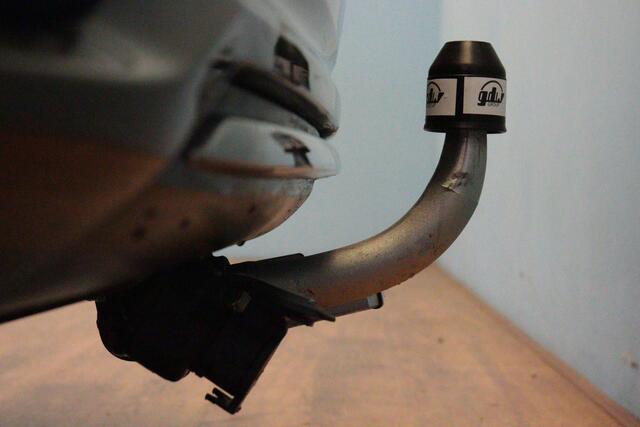 Toyota AURIS Touring Sports 1.8 Hybrid Dynamic | NAVI | CLIMA | CAMERA | STOELVERW | TREKHAAK |