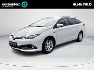 toyota-auris-touring-sports-1.8-hyb