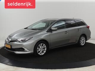 toyota-auris-1.8-hybrid-executive-