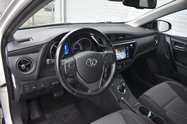 Toyota AURIS Touring Sports 1.8 Hybrid Energy Plus Automaat 136pk | Achteruitrijcamera | Trekhaak | Cruise control | Dealer onderhouden |