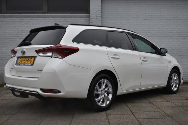 Toyota AURIS Touring Sports 1.8 Hybrid Energy Plus Automaat 136pk | Achteruitrijcamera | Trekhaak | Cruise control | Dealer onderhouden |