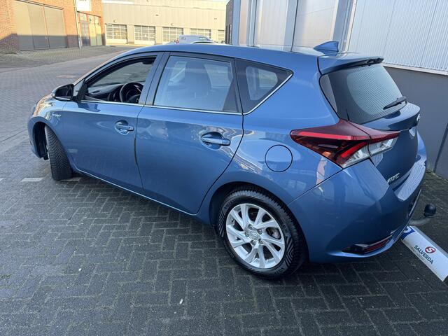 Toyota AURIS 1.8 Hybrid Dynamic 5 drs HB | 70.000 Km | Trekhaak | All season Banden |