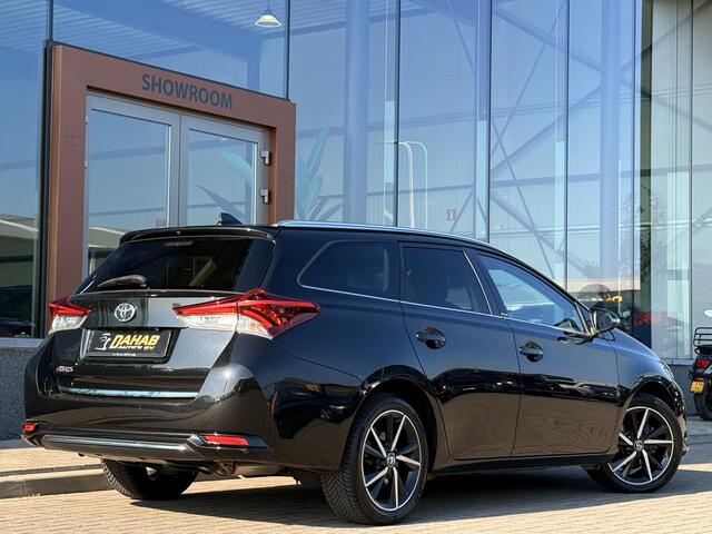 Toyota AURIS 1.2 T | Cruise | Stoelverwarming | Lane Assist | Bluetooth | Navigatie | Achteruitrijcamera |