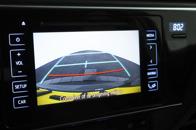 Toyota AURIS 1.8 Hybrid Dynamic | Lichtmetalen Velgen | Privacy Glass | Dakrailing | Keyless Entry |