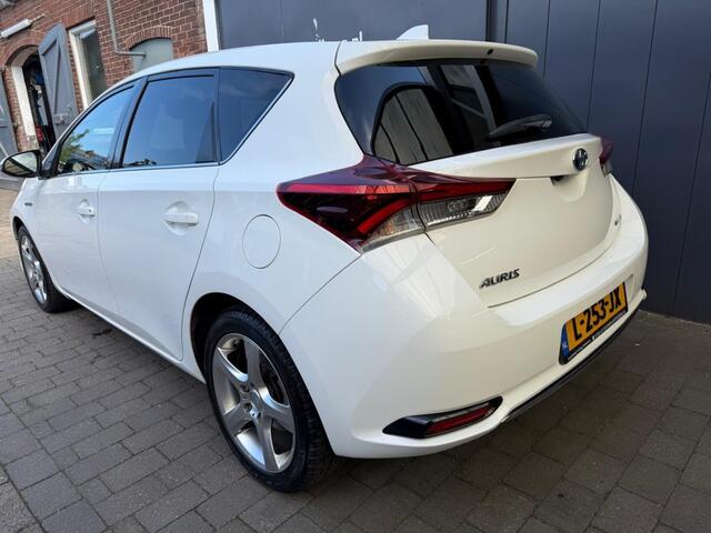 Toyota AURIS 1.8 HYBRID Executive GO Camera Keyless Navigatie