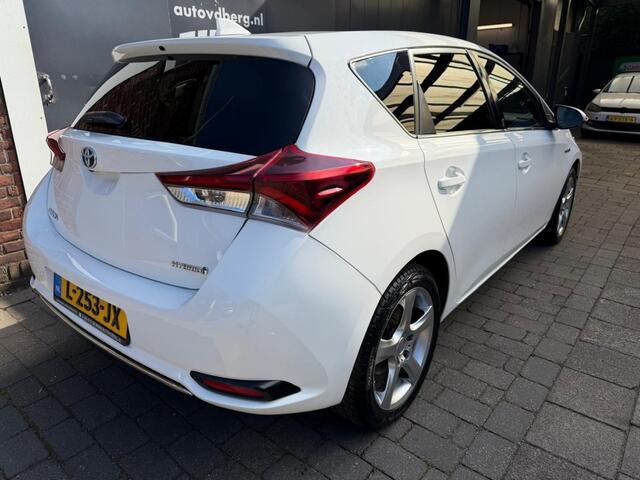 Toyota AURIS 1.8 HYBRID Executive GO Camera Keyless Navigatie