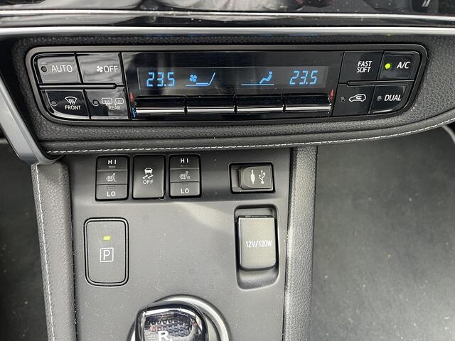 Toyota AURIS Touring Sports 1.8 Hybrid Executive | Navi | Camera | All Seasonbanden