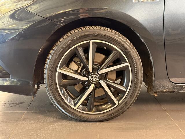 Toyota AURIS Touring Sports 1.8 Hybrid Volcano Edition | Trekhaak | All-Season banden |