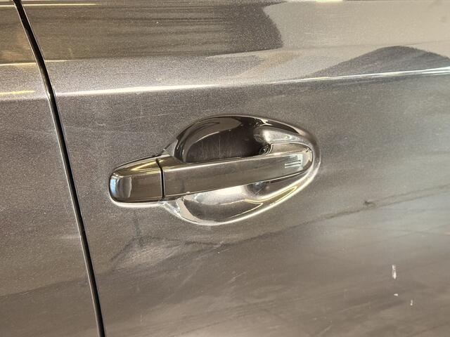 Toyota AURIS 1.8 Hybrid Executive | Parkeersensoren voor - en achter | Dealeronderhouden |