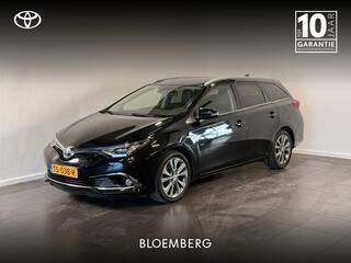 toyota-auris-1.8-hybrid-executive-