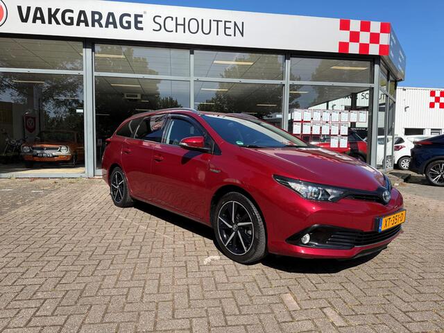 Toyota AURIS Touring Sports 1.8 Hybrid Dynamic Ultimate