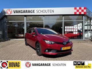 toyota-auris-touring-sports-1.8-hyb