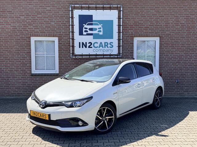 Toyota AURIS 1.8 Hybrid Black Edition *Trekhaak*Lage KM-stand*