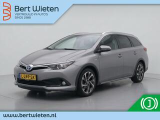 toyota-auris-touring-sports-1.8-hyb