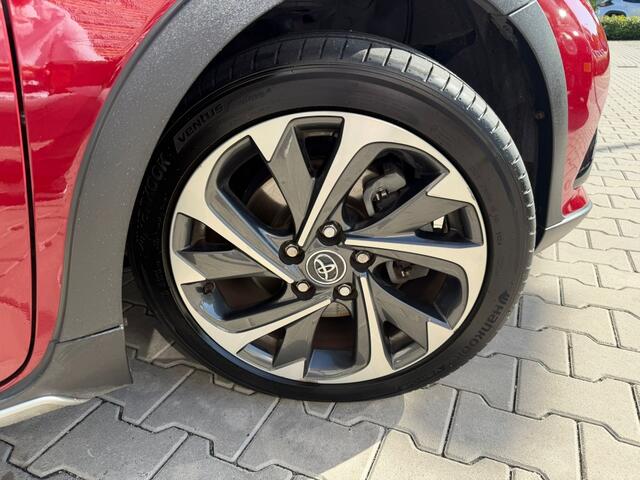Toyota AURIS Touring Sports 1.8 Hybr. Freestyle | Pano | Navi | Camera |