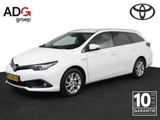toyota-auris-touring-sports-1.8-hyb